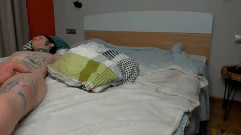 Raveneusbiter online show from December 15, 7:18 pm