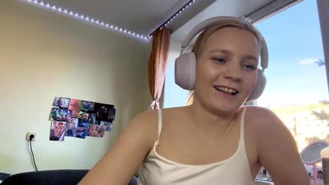 Andriana online show from March 13, 2:01 pm