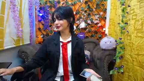 Snapshot of ravenn_20 chatting on January 23, 11:26 am RavenN online show from January 23, 11:26 am