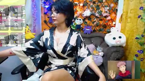 Snapshot of ravenn_20 chatting on February 18, 11:55 am RavenN online show from February 18, 11:55 am