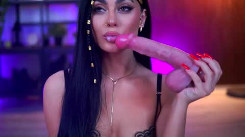 Lav online show from February 17, 7:42 pm