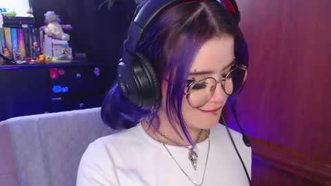 raventh_ online show from September 29, 6:46 pm