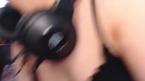 raventh_ online show from October 29, 11:01 am