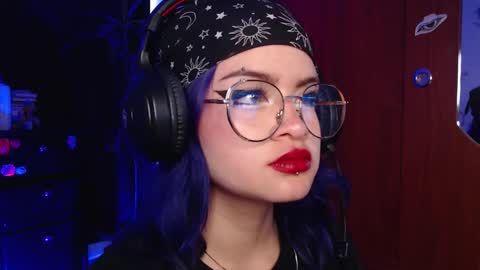 raventh_ online show from November 23, 11:32 am