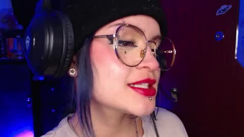 raventh_ online show from December 14, 3:23 am