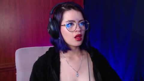 Snapshot of raventh_ chatting on February 23, 12:02 pm raventh_ online show from February 23, 12:02 pm