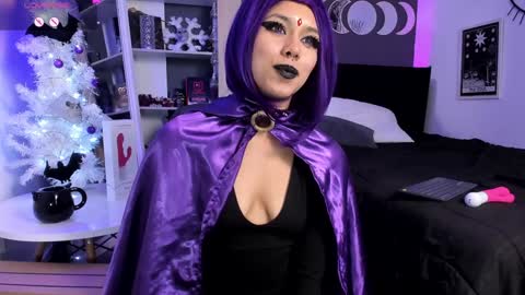 Raven Witch online show from December 7, 12:19 am