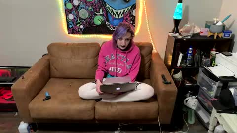 Snapshot of ravenxbeastie chatting on February 12, 9:42 am ravenxbeastie online show from February 12, 9:42 am