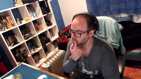 ravingr3d3 online show from January 23, 10:44 pm