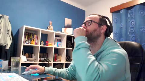 ravingr3d3 online show from January 28, 10:45 pm