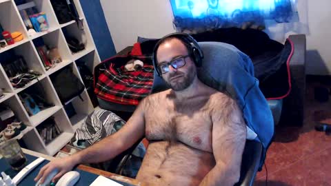 ravingr3d3 online show from January 29, 3:15 pm