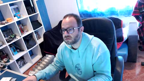 ravingr3d3 online show from February 5, 9:04 am