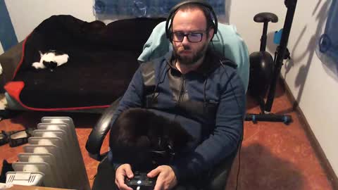ravingr3d3 online show from February 11, 9:35 pm