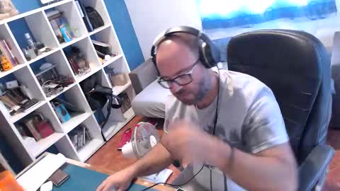 Snapshot of ravingr3d3 chatting on September 26, 1:26 pm ravingr3d3 online show from September 26, 1:26 pm