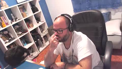 Snapshot of ravingr3d3 chatting on September 29, 10:58 pm ravingr3d3 online show from September 29, 10:58 pm