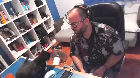 Snapshot of ravingr3d3 chatting on October 6, 9:34 pm ravingr3d3 online show from October 6, 9:34 pm