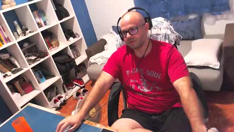 Snapshot of ravingr3d3 chatting on October 10, 11:37 pm ravingr3d3 online show from October 10, 11:37 pm