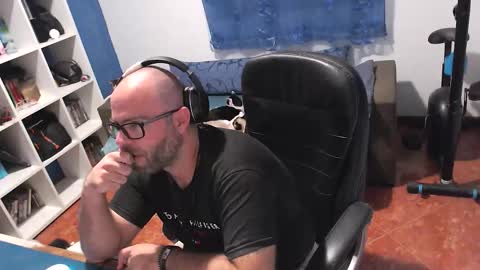 Snapshot of ravingr3d3 chatting on October 19, 9:26 pm ravingr3d3 online show from October 19, 9:26 pm