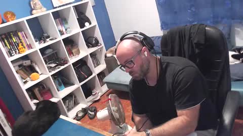 Snapshot of ravingr3d3 chatting on October 20, 9:37 pm ravingr3d3 online show from October 20, 9:37 pm