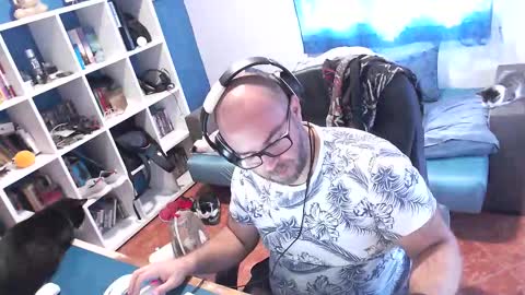 Snapshot of ravingr3d3 chatting on October 23, 11:09 am ravingr3d3 online show from October 23, 11:09 am