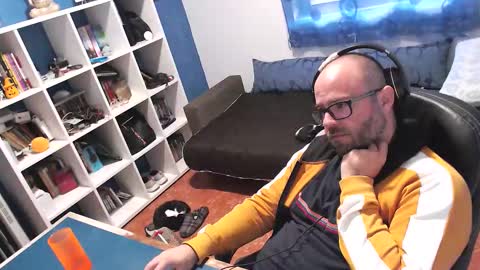 Snapshot of ravingr3d3 chatting on October 25, 3:29 pm ravingr3d3 online show from October 25, 3:29 pm