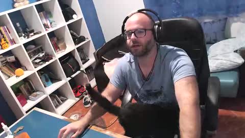 Snapshot of ravingr3d3 chatting on October 27, 11:09 pm ravingr3d3 online show from October 27, 11:09 pm