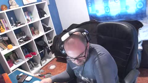 Snapshot of ravingr3d3 chatting on October 31, 9:21 am ravingr3d3 online show from October 31, 9:21 am