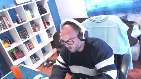 Snapshot of ravingr3d3 chatting on November 10, 2:27 pm ravingr3d3 online show from November 10, 2:27 pm