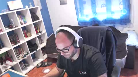 Snapshot of ravingr3d3 chatting on November 13, 11:31 am ravingr3d3 online show from November 13, 11:31 am