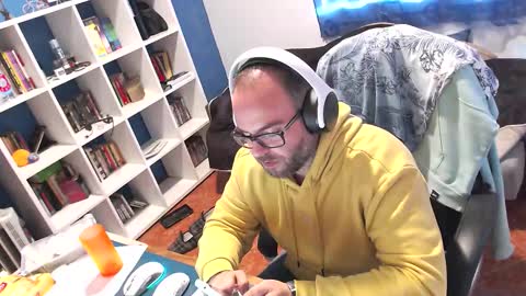 Snapshot of ravingr3d3 chatting on November 18, 2:54 pm ravingr3d3 online show from November 18, 2:54 pm