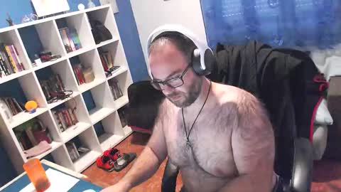 Snapshot of ravingr3d3 chatting on November 24, 2:39 pm ravingr3d3 online show from November 24, 2:39 pm