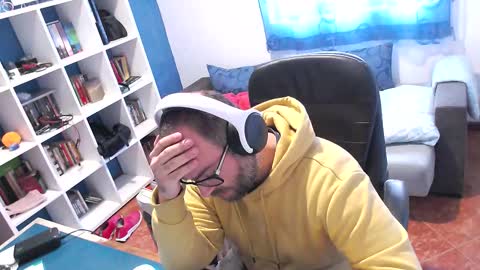 Snapshot of ravingr3d3 chatting on November 27, 12:18 pm ravingr3d3 online show from November 27, 12:18 pm