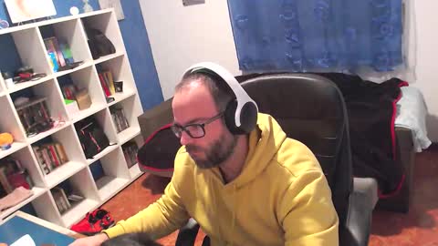 Snapshot of ravingr3d3 chatting on December 4, 11:02 pm ravingr3d3 online show from December 4, 11:02 pm