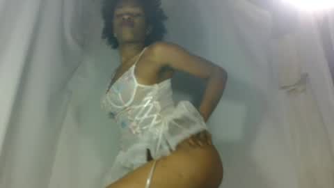 Snapshot of ravololoniaina chatting on July 3, 5:14 am Marina online show from July 3, 5:14 am