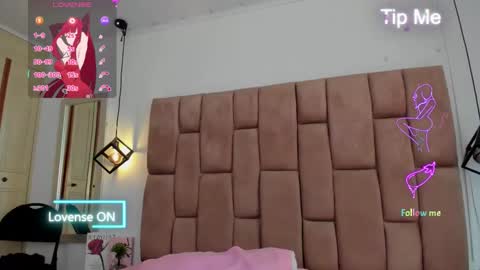 ravynrouge_ online show from September 17, 5:36 pm