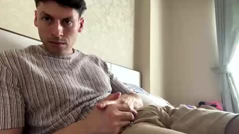 Snapshot of rawdr3 chatting on December 15, 6:28 am rawdr3 online show from December 15, 6:28 am