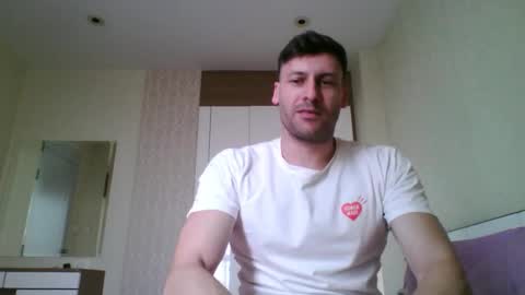 Snapshot of rawdr3 chatting on March 21, 9:47 am rawdr3 online show from March 21, 9:47 am