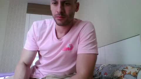 Snapshot of rawdr3 chatting on March 22, 8:51 am rawdr3 online show from March 22, 8:51 am