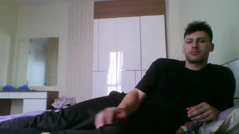 Snapshot of rawdr3 chatting on April 24, 5:32 am rawdr3 online show from April 24, 5:32 am