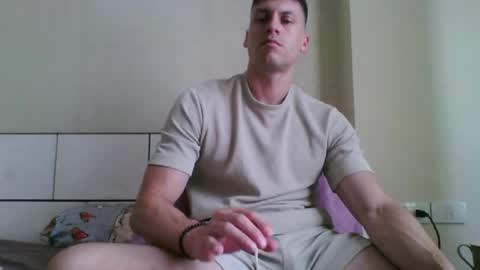 Snapshot of rawdr3 chatting on April 29, 6:28 am rawdr3 online show from April 29, 6:28 am