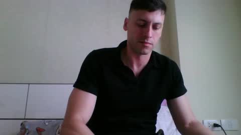 Snapshot of rawdr3 chatting on April 30, 4:52 am rawdr3 online show from April 30, 4:52 am