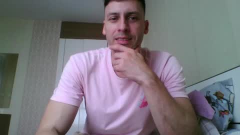 Snapshot of rawdr3 chatting on May 1, 3:00 am rawdr3 online show from May 1, 3:00 am