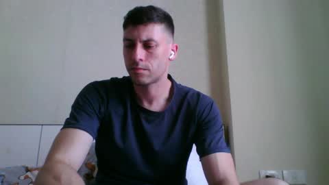 Snapshot of rawdr3 chatting on May 6, 5:46 am rawdr3 online show from May 6, 5:46 am