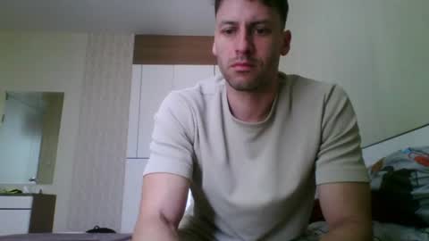 Snapshot of rawdr3 chatting on June 17, 6:16 am rawdr3 online show from June 17, 6:16 am