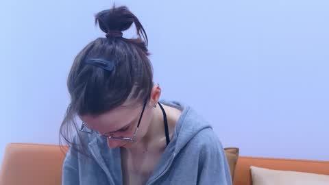 Ray-Ray online show from December 19, 2:51 am