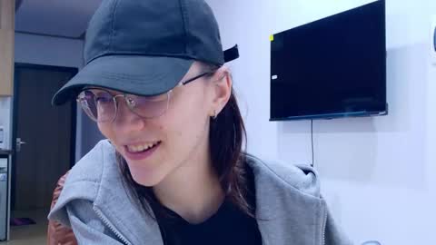 Ray-Ray online show from January 7, 4:48 am