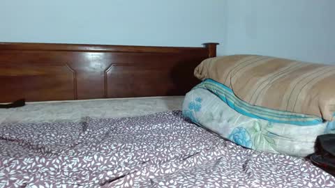 eyan online show from January 13, 12:45 pm