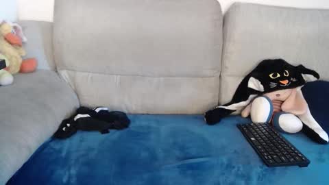 Ray  online show from October 5, 4:27 pm