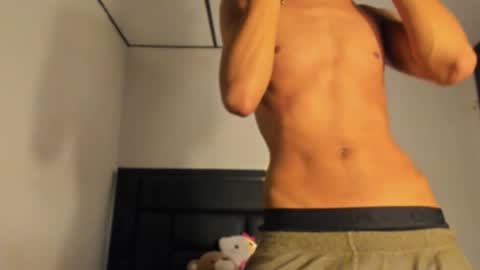 Rayn online show from October 15, 12:11 am