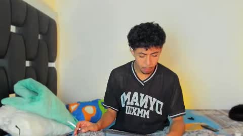 Rayn online show from October 28, 7:05 pm